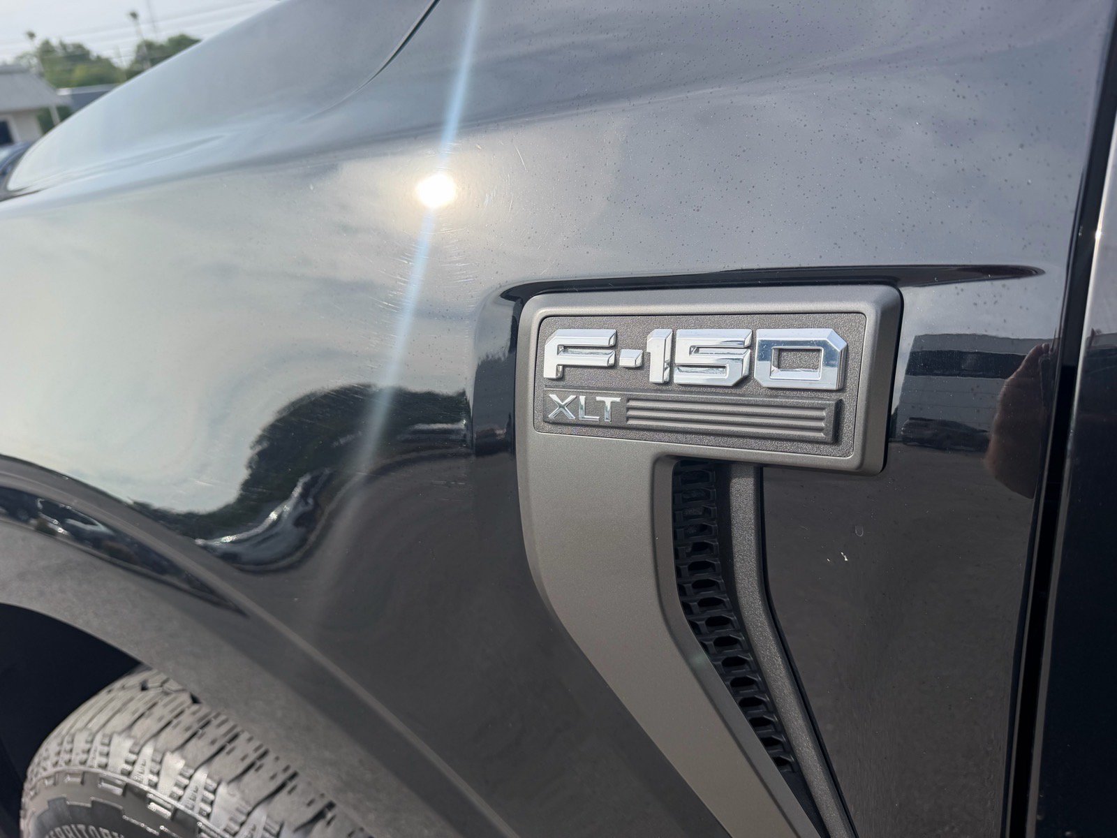 Used 2022 Ford F150 XLT w/ Equipment Group 302A High AWD/4WD image 13