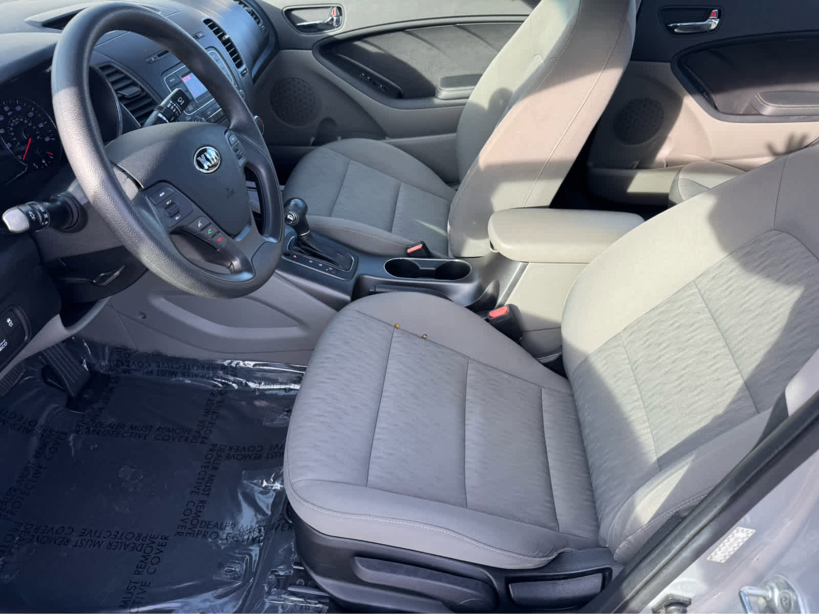 Used 2015 Kia Forte LX image 9