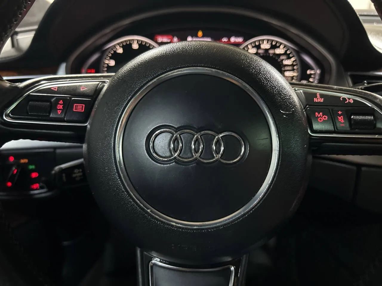 Used 2011 Audi A8 4.2 image 27