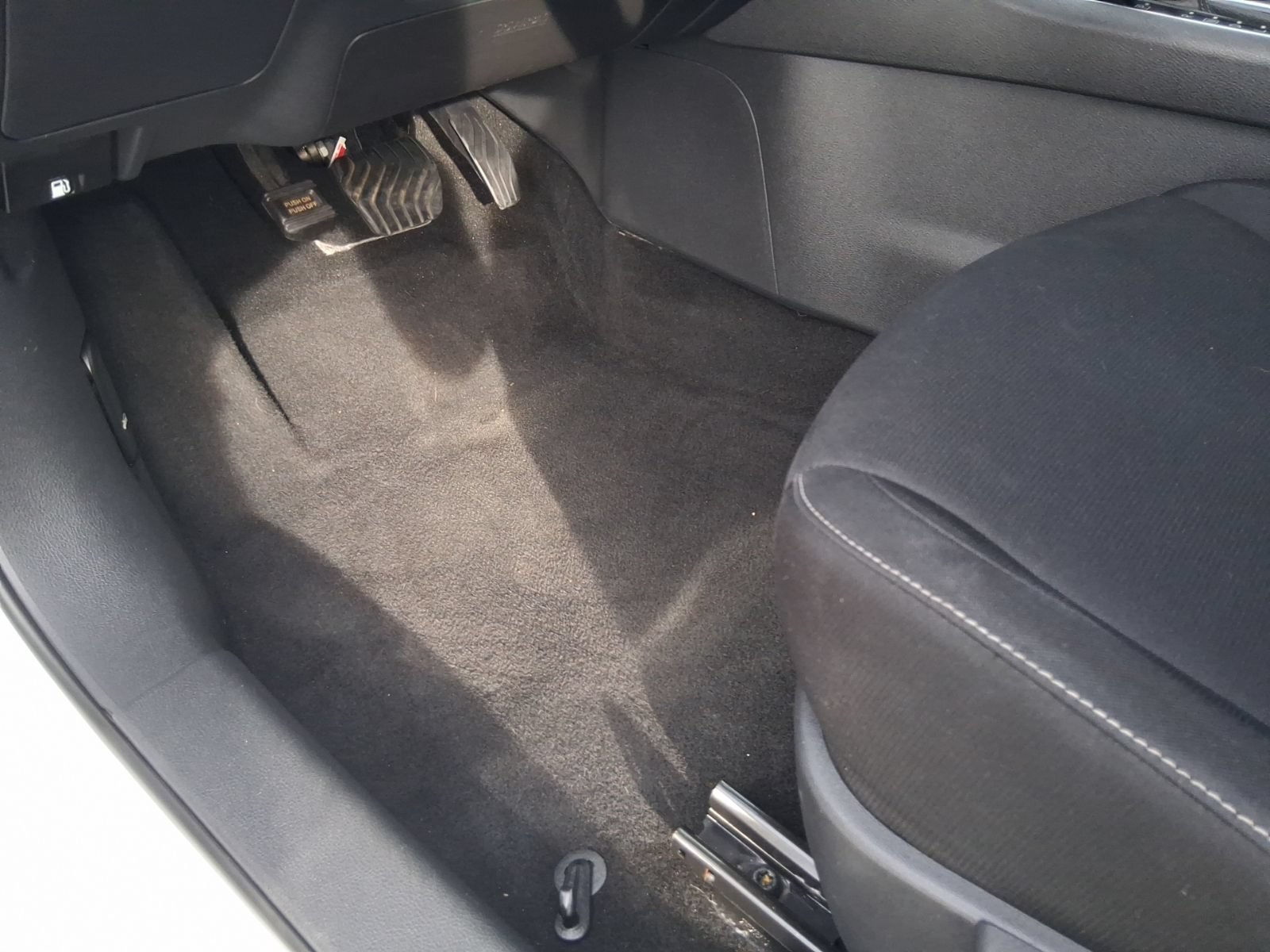 Used 2021 Nissan Sentra SV FWD image 6