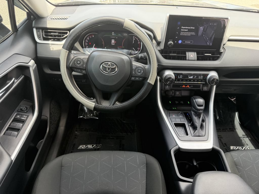 Used 2024 Toyota RAV4 XLE w/ Convenience Package FWD image 18
