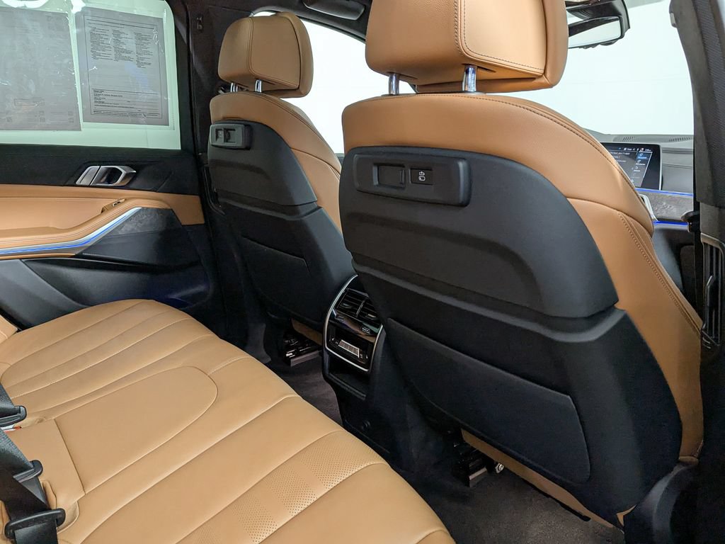 Used 2022 BMW X5 xDrive40i w/ M Sport Package AWD/4WD image 41
