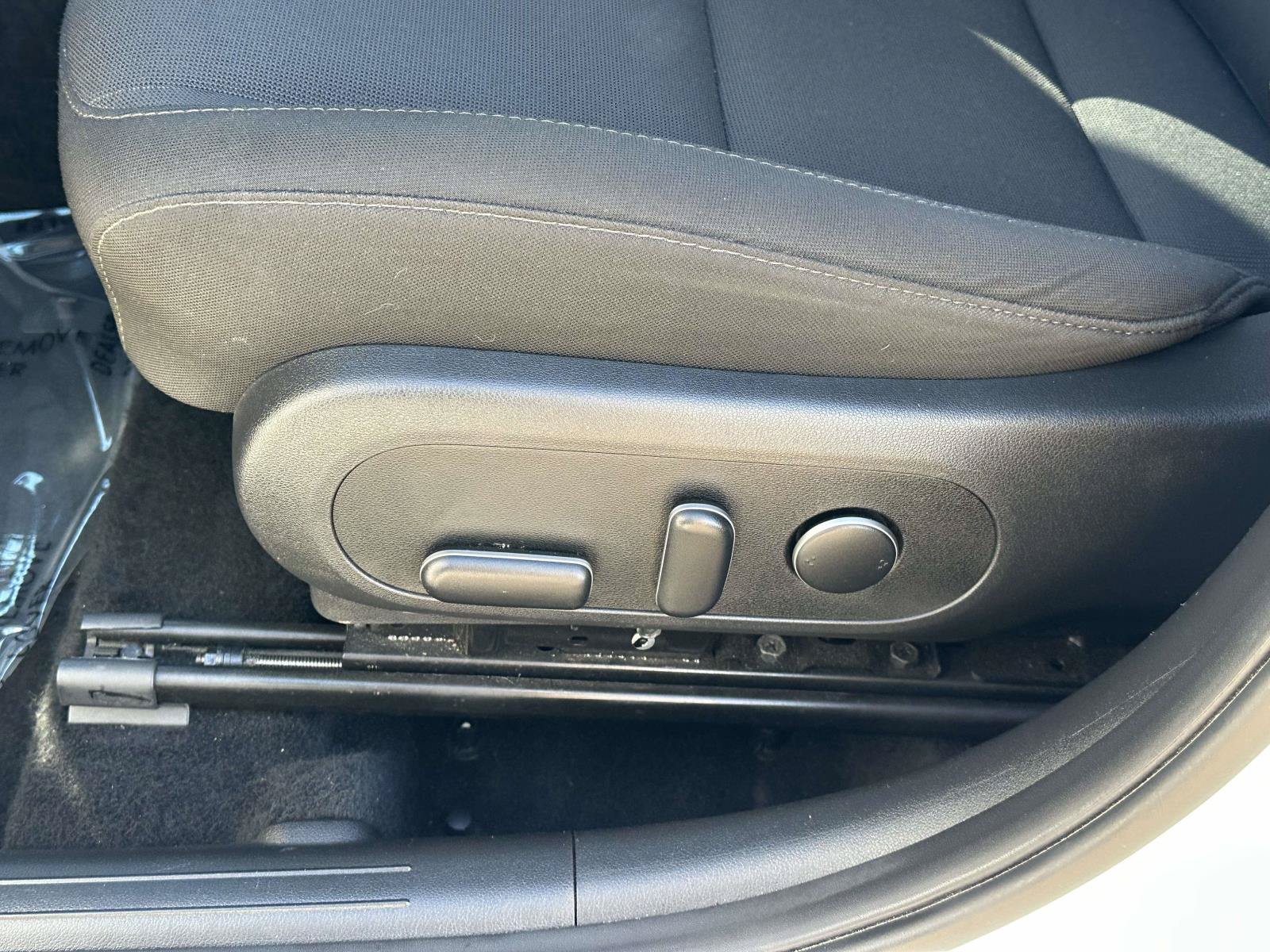 Used 2025 Hyundai Kona SEL FWD image 25