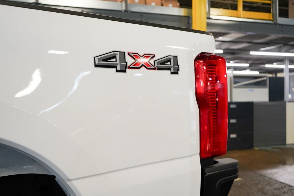 Used 2025 Ford F250 XL AWD/4WD image 26