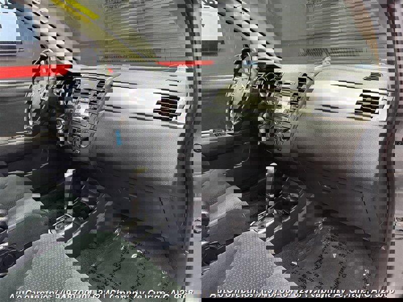 Used 2012 Nissan Versa 1.8 S w/ Special Edition Pkg image 10