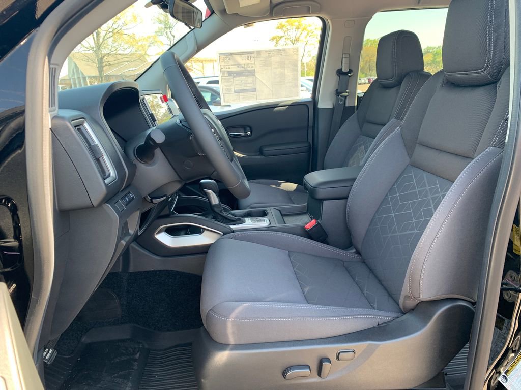 New 2026 Nissan Frontier SV image 7