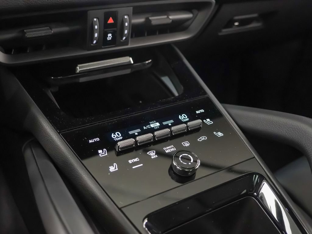 Certified 2025 Porsche Cayenne image 32