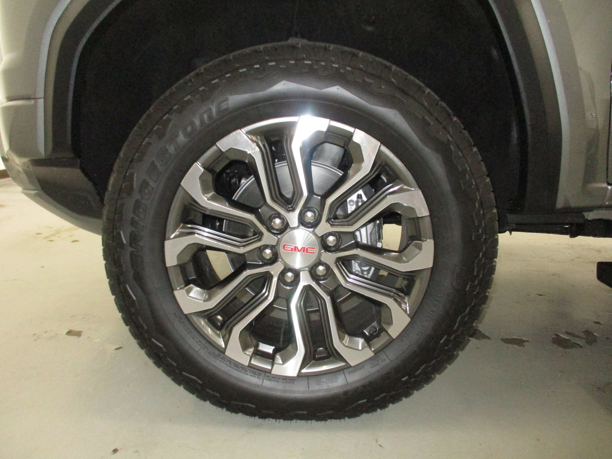 New 2026 GMC Canyon Denali AWD/4WD image 9