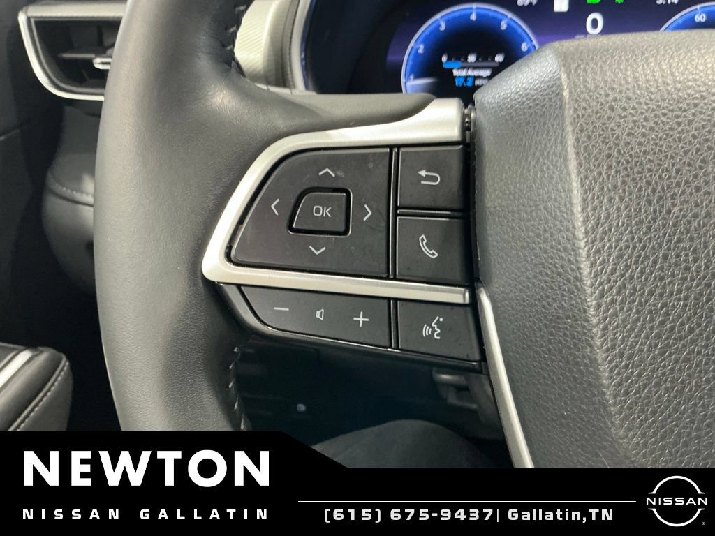 Used 2023 Toyota Highlander Platinum AWD/4WD image 45
