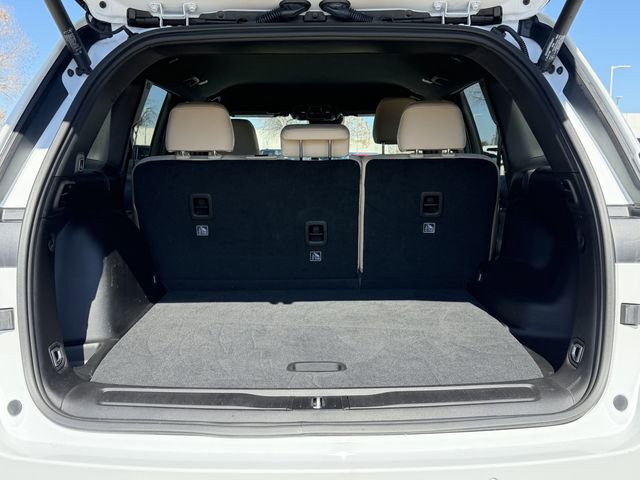 Used 2025 Jeep Grand Cherokee Limited w/ Black Appearance Package image 30