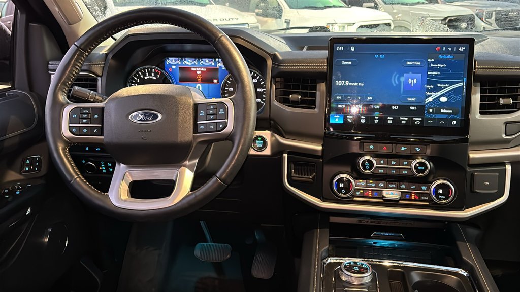 Used 2024 Ford Expedition Max XLT AWD/4WD image 7
