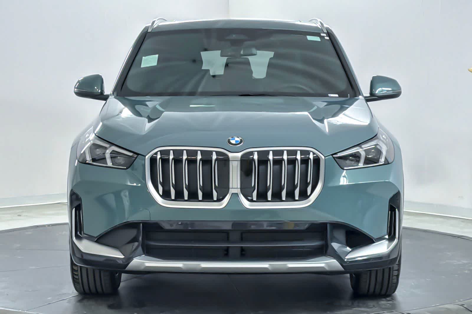 New 2026 BMW X1 xDrive28i w/ Convenience Package AWD/4WD image 10