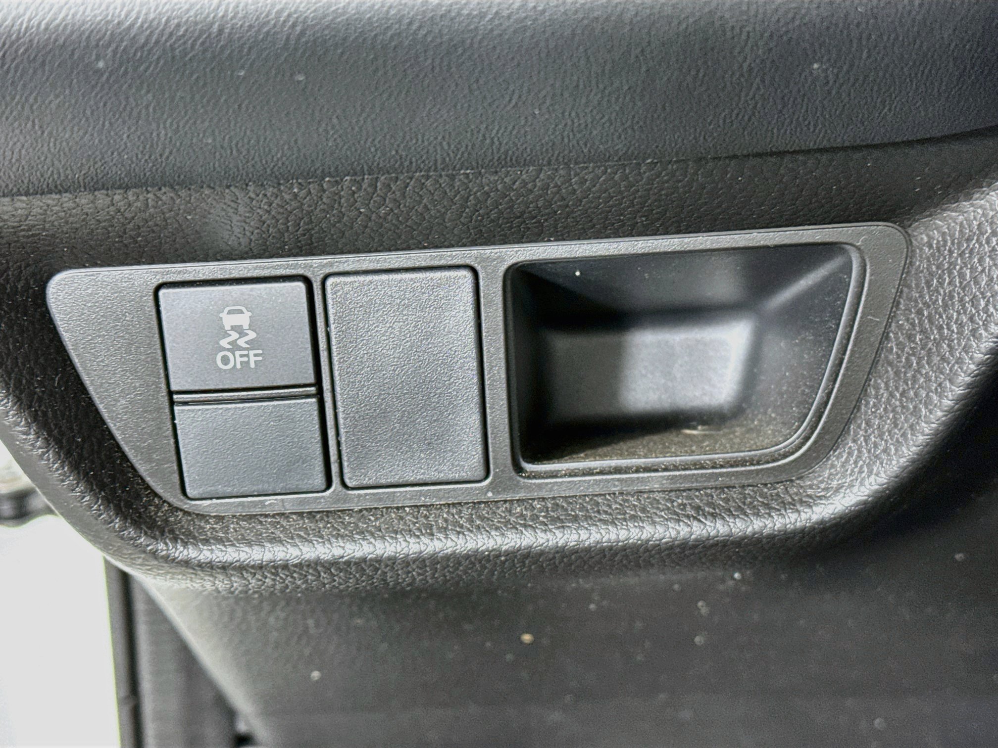 Used 2023 Honda HR-V LX image 10