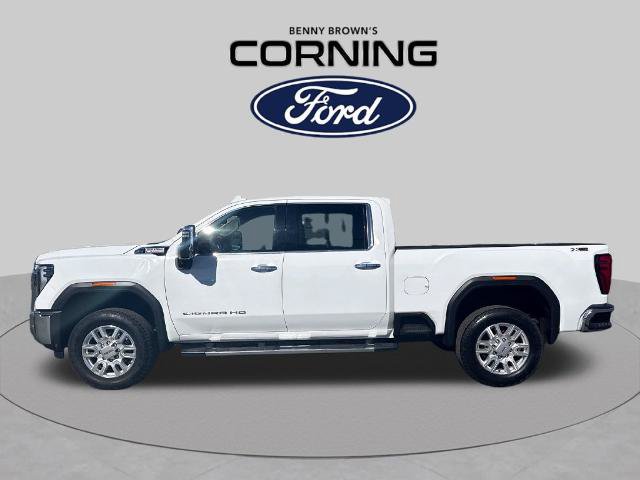Used 2024 GMC Sierra 2500 SLT w/ SLT Premium Package AWD/4WD image 2