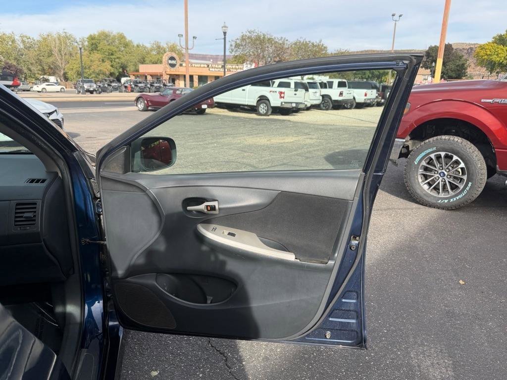 Used 2013 Toyota Corolla S FWD image 22