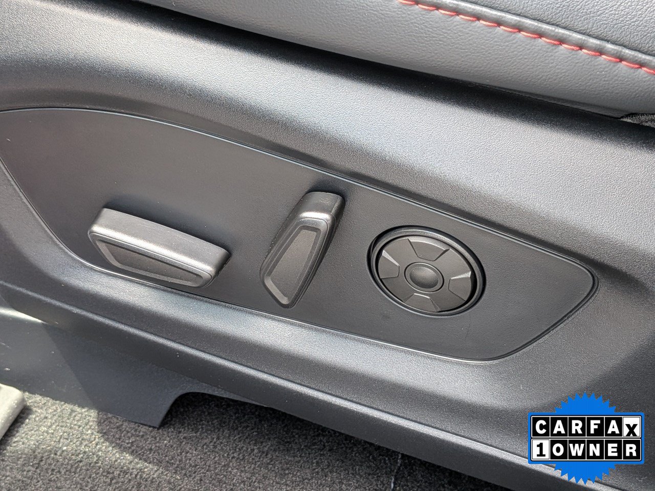 Certified 2025 Ford Explorer ST AWD/4WD image 25