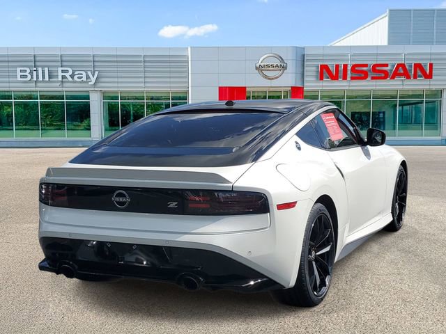Certified 2024 Nissan Z Performance w/ Floor Mat Package RWD image 4