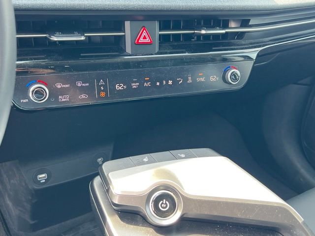 Certified 2024 Kia EV6 Light RWD image 20