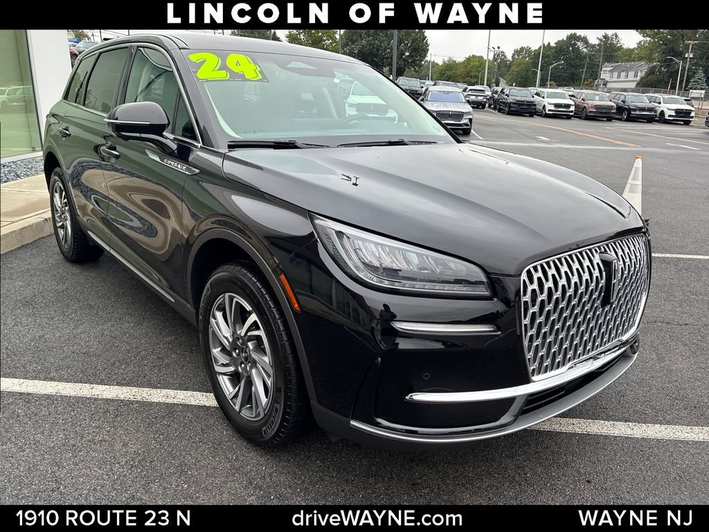 Certified 2024 Lincoln Corsair AWD w/ Equipment Group 101A image 10