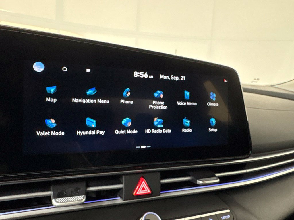 New 2026 Hyundai Elantra Limited FWD image 28