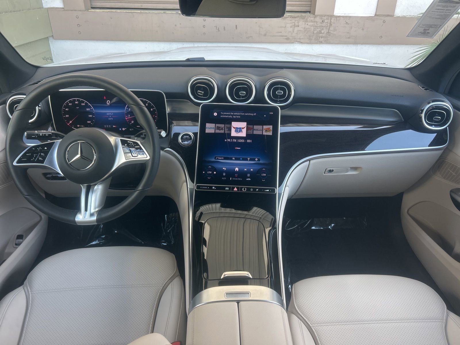 Used 2026 Mercedes-Benz GLC 300 image 10