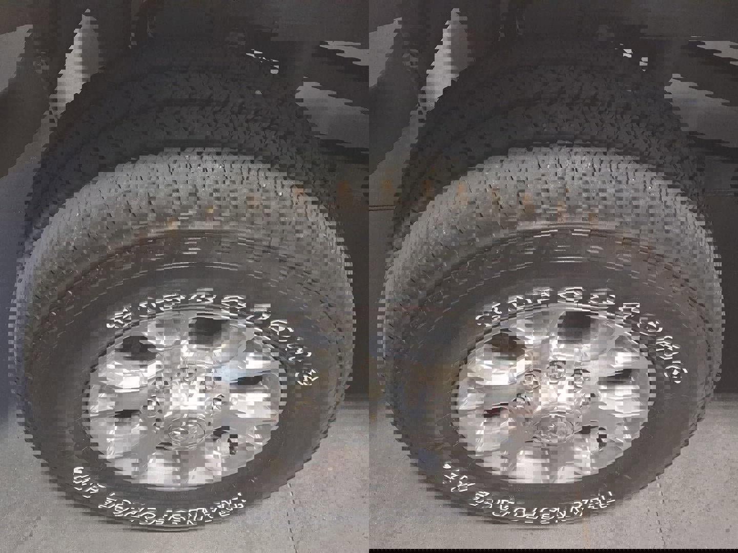 Used 2024 RAM 2500 Laramie image 19