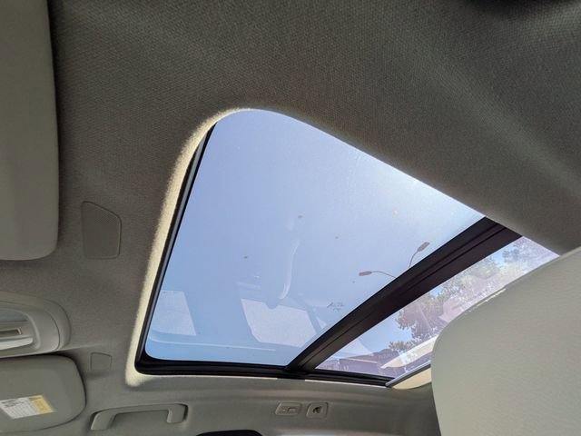 Certified 2023 Volvo XC40 B5 Plus w/ Driver Assist Package image 27