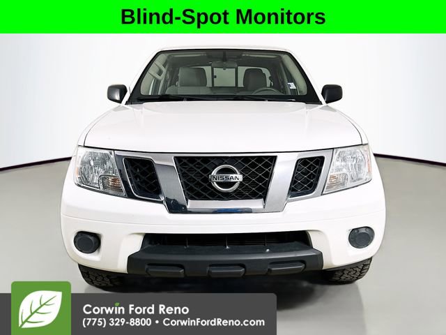 Used 2019 Nissan Frontier SV image 2