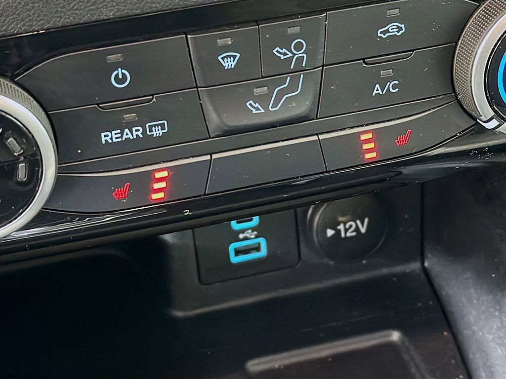 Used 2022 Ford Escape SE image 36