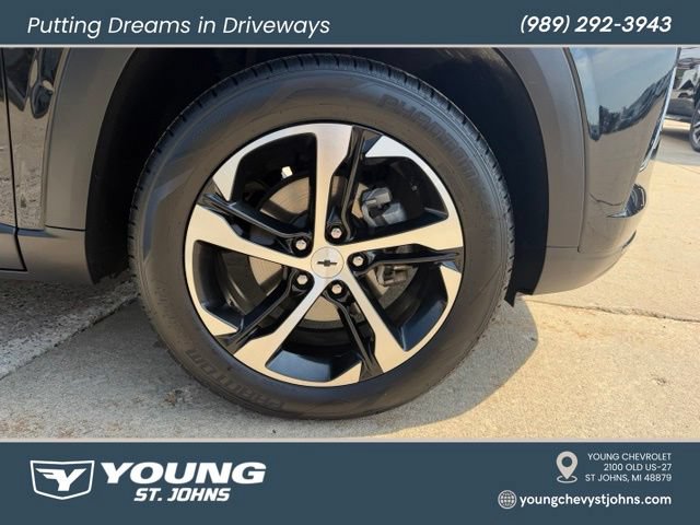 Certified 2024 Chevrolet Trax RS w/ Sunroof Package FWD image 14