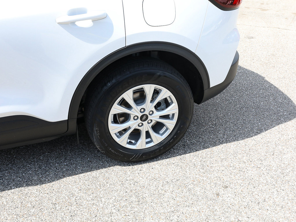 Used 2024 Ford Escape Active AWD/4WD image 4