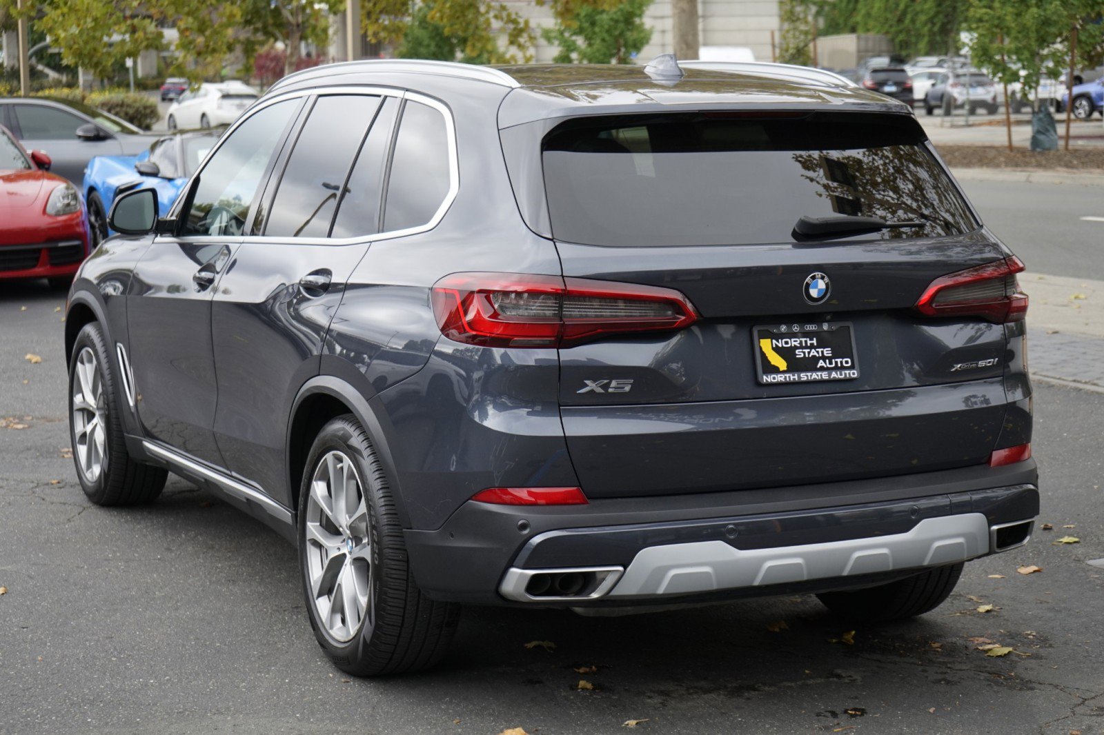 Used 2020 BMW X5 xDrive50i w/ Executive Package AWD/4WD image 11