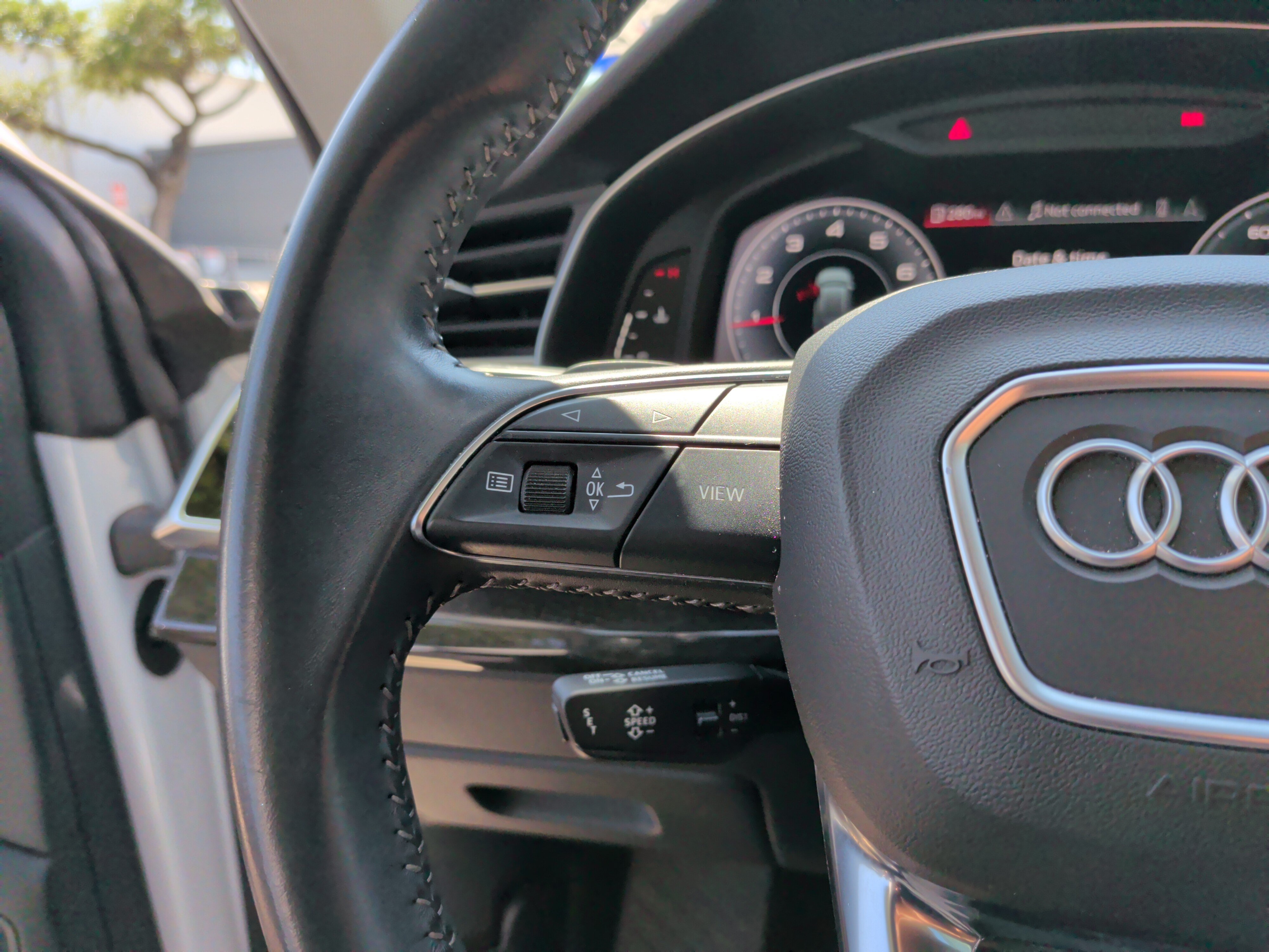 Used 2019 Audi Q8 Premium Plus AWD/4WD image 18