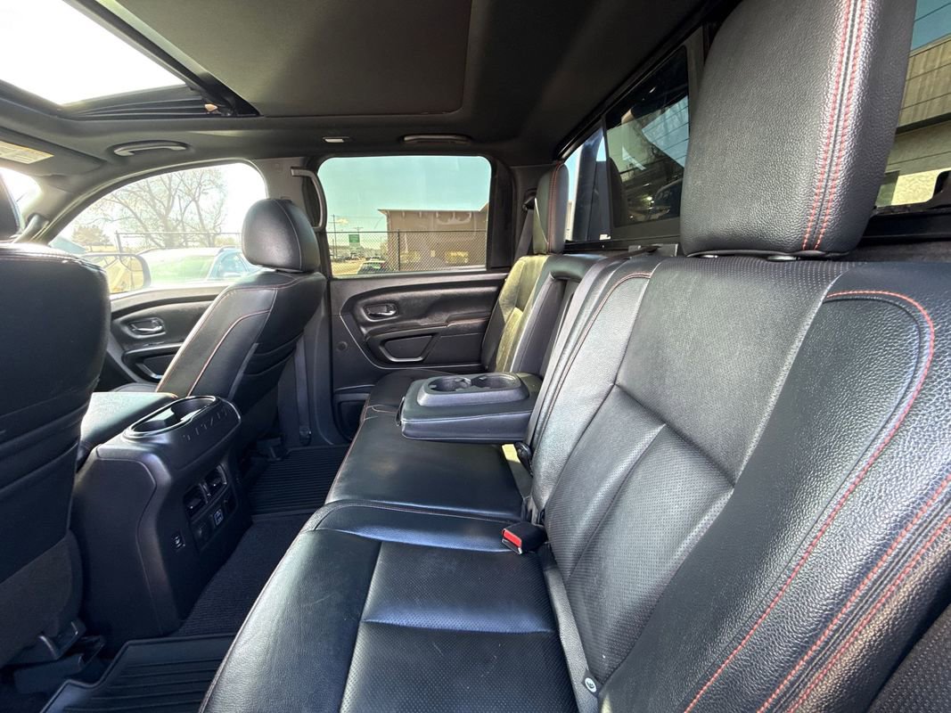 Used 2021 Nissan Titan PRO-4X w/ Pro-4x Convenience Package image 12