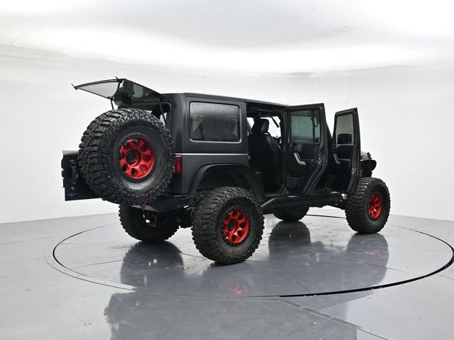 Used 2017 Jeep Wrangler Unlimited Rubicon AWD/4WD image 47