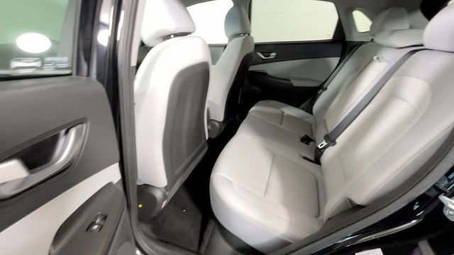 Used 2023 Hyundai Kona SE FWD image 16
