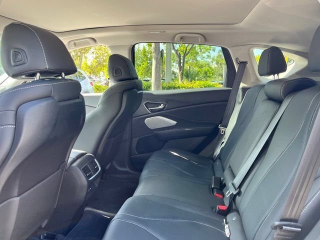 Used 2023 Acura RDX w/ Technology Package FWD image 9
