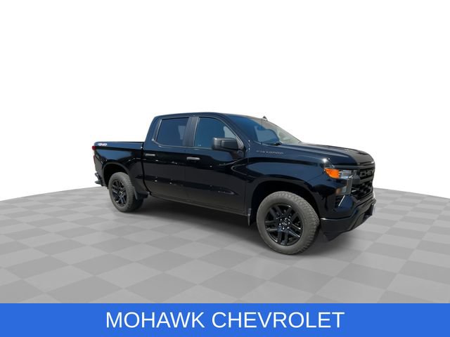 Used 2022 Chevrolet Silverado 1500 Custom AWD/4WD image 2