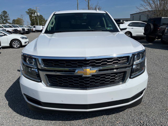 Used 2017 Chevrolet Tahoe LT w/ Luxury Package AWD/4WD image 3