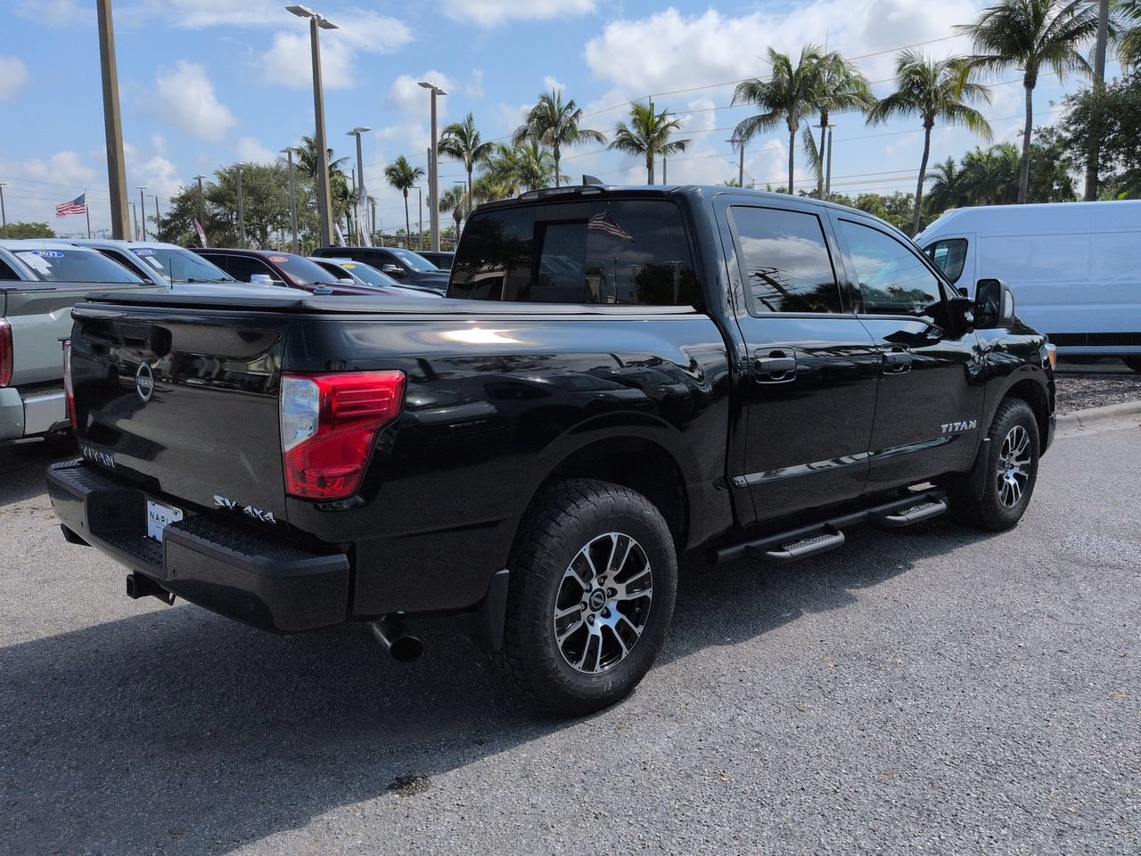 Used 2023 Nissan Titan SV w/ SV Convenience Package AWD/4WD image 5