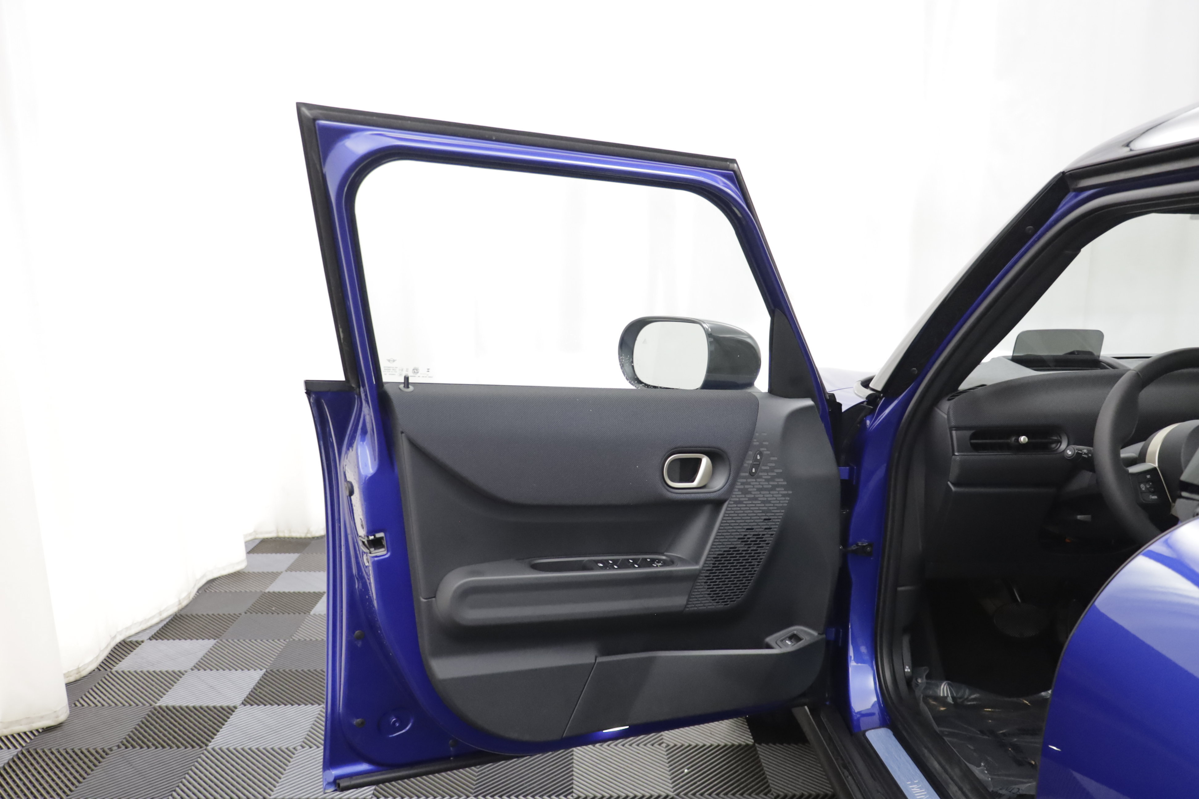 New 2027 MINI Cooper 4-Door Hardtop FWD image 5