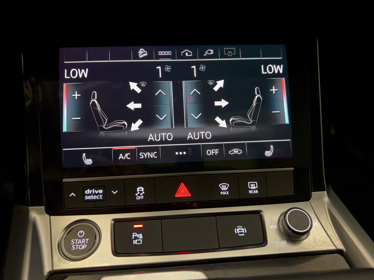 Used 2024 Audi Q8 e-tron Premium AWD/4WD image 22