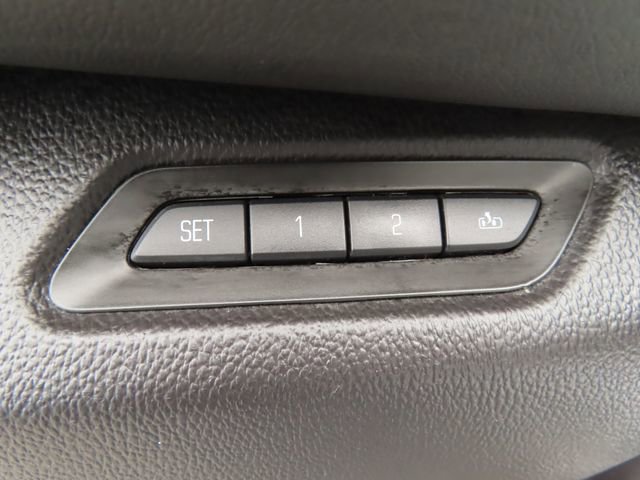 Used 2017 Cadillac Escalade Premium Luxury AWD/4WD image 14