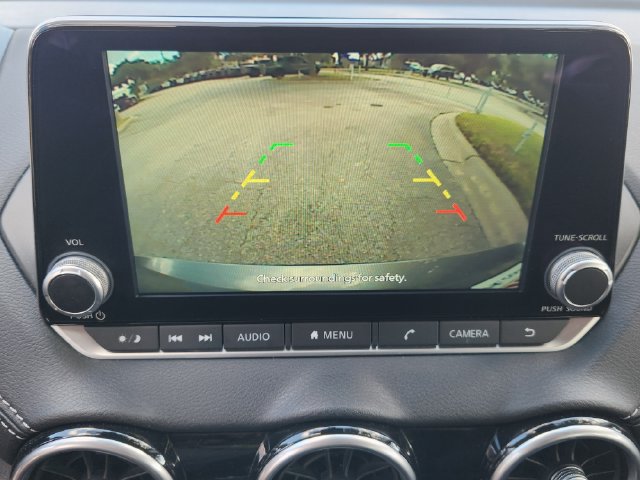 Used 2025 Nissan Sentra SV FWD image 18