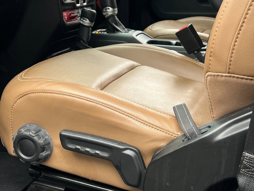 Used 2022 Jeep Wrangler Unlimited Rubicon 4xe w/ Cold Weather Group image 21