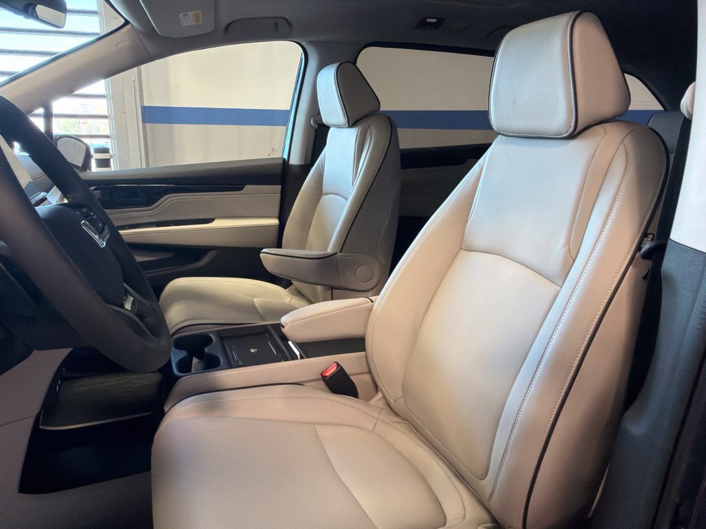 New 2027 Honda Odyssey Touring image 17