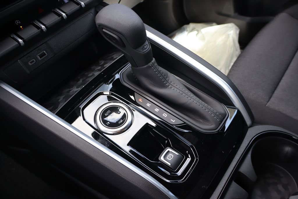 New 2026 Chevrolet Colorado W/T image 10