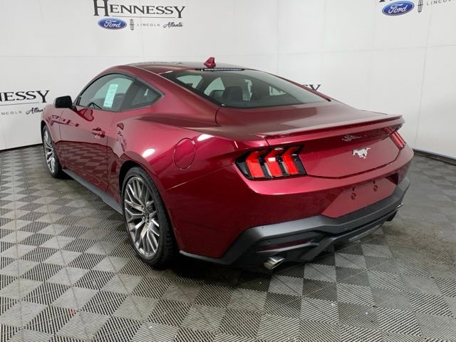 Used 2025 Ford Mustang Premium image 5