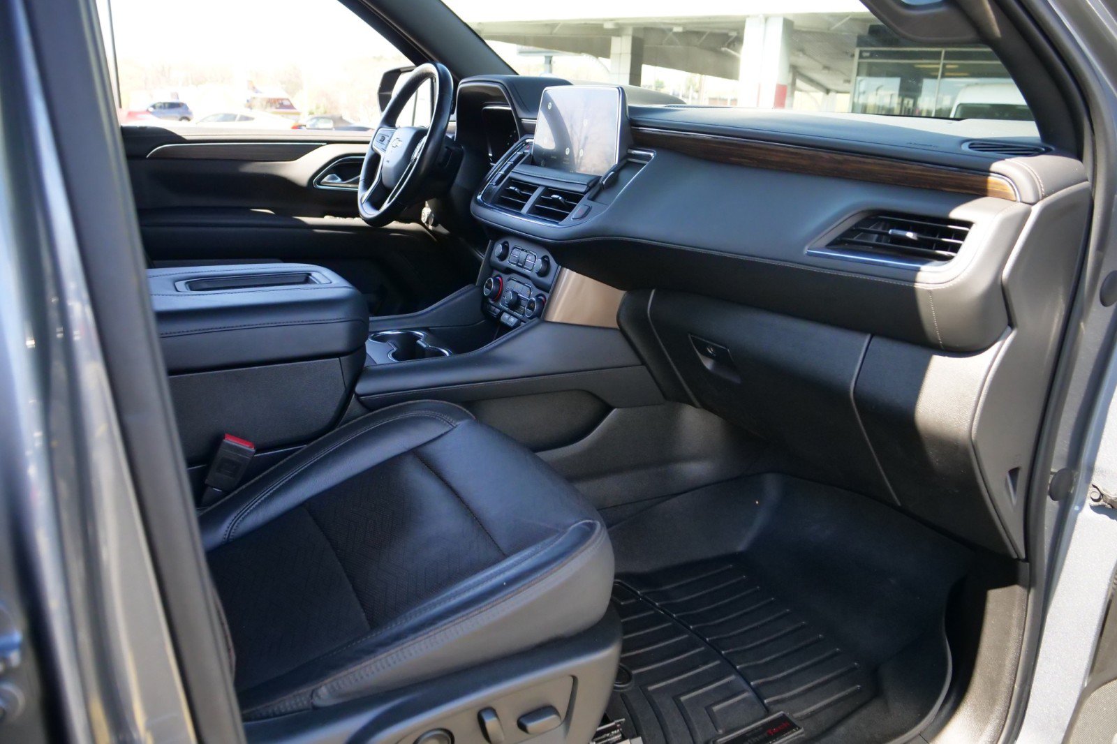 Used 2022 Chevrolet Tahoe High Country AWD/4WD image 41