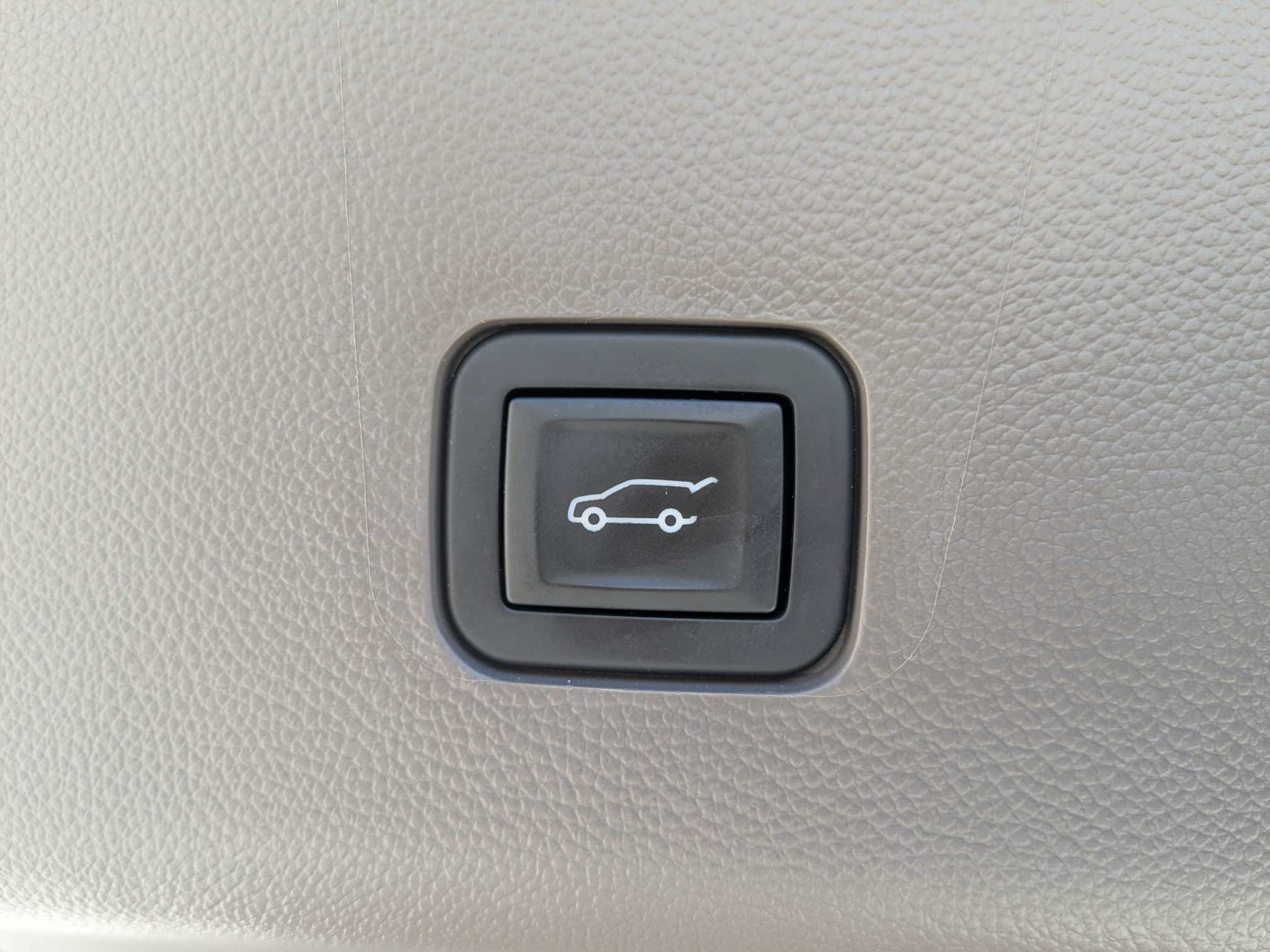 Used 2019 Chevrolet Traverse LT w/ LT Premium Package FWD image 16
